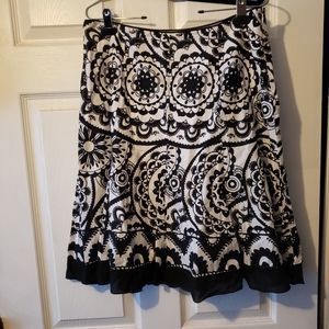 White House/Black Market print skirt
